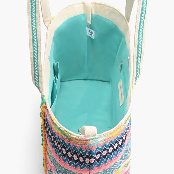 America & Beyond beaded tote - Picture 4 of 13